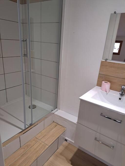 Budgetbnb 195a,studette Rue Populaire *